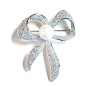 Bow Tie Design Pearl Brooch